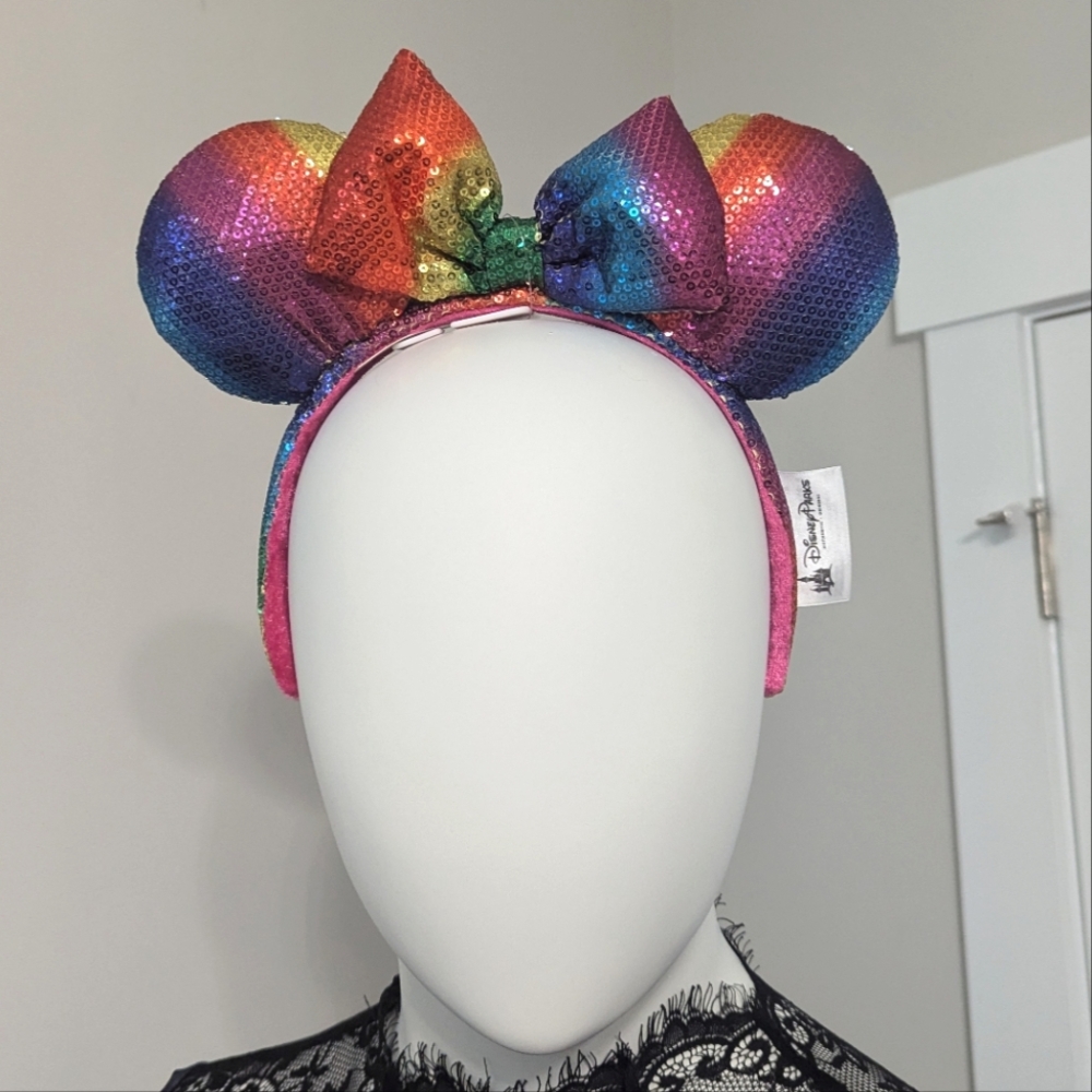 NWT - Disney Parks Rainbow Sequin Minnie Mouse Ears Headband